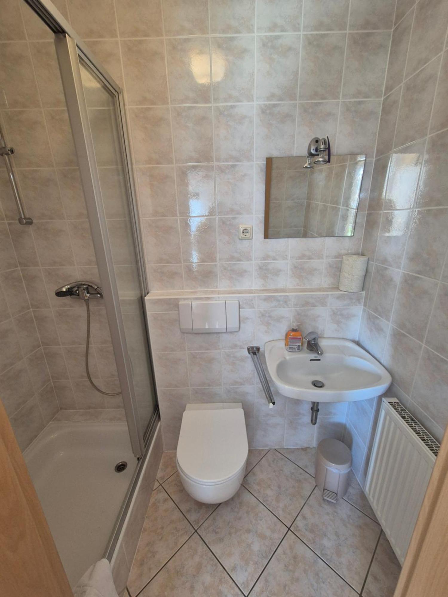 Apartments And Rooms Mamic Dugi Rat Exterior photo